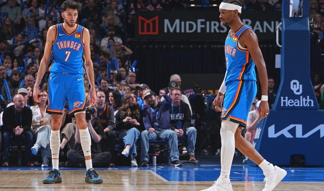 开云app-NBA彩经：湖人轻取魔术 骑士擒下鹈鹕 老鹰大胜勇士 火箭浇灭热火